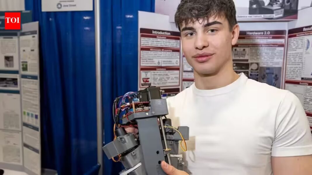 Meet Filip Lajciak, the Slovak student who built an affordable microscope system that creates 3D models of tiny objects without destroying samples | Meet Filip Lajciak, the Slovak student who built an affordable microscope system that creates 3D models of tiny objects without destroying samples |