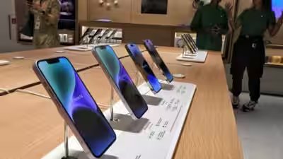 Festive phone market set to shrink in volume Festive phone market set to shrink in volume