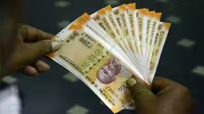 Rupee gains 96 paise as RBI curbs begin to take effect Rupee gains 96 paise as RBI curbs begin to take effect