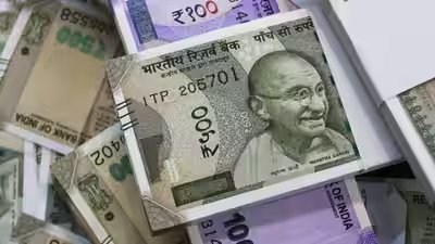 IMF raises India growth forecast to 7% IMF raises India growth forecast to 7%