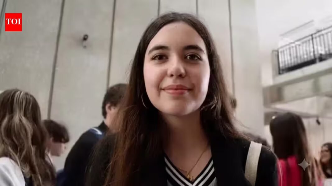 Meet Gabriella Rothberg, the 17-year-old Miami student who began with a sandwich idea at 15 and became co-inventor on a US patent for genetically engineered tomatoes designed to produce meat-linked heme Meet Gabriella Rothberg, the 17-year-old Miami student who began with a sandwich idea at 15 and became co-inventor on a US patent for genetically engineered tomatoes designed to produce meat-linked heme