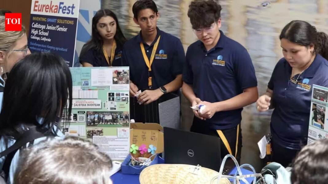 California students invented a cooling device for firefighters and farmworkers, filed a patent application, and became finalists in the SXSW Innovation Awards | California students invented a cooling device for firefighters and farmworkers, filed a patent application, and became finalists in the SXSW Innovation Awards |