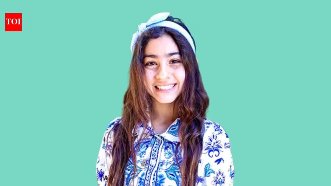 Meet Alekha Goldberg, a California seventh-grader who tested a potential brain-injury treatment on 350 fruit flies after her brother was hurt; injured flies given the highest dose survived and climbed better Meet Alekha Goldberg, a California seventh-grader who tested a potential brain-injury treatment on 350 fruit flies after her brother was hurt; injured flies given the highest dose survived and climbed better
