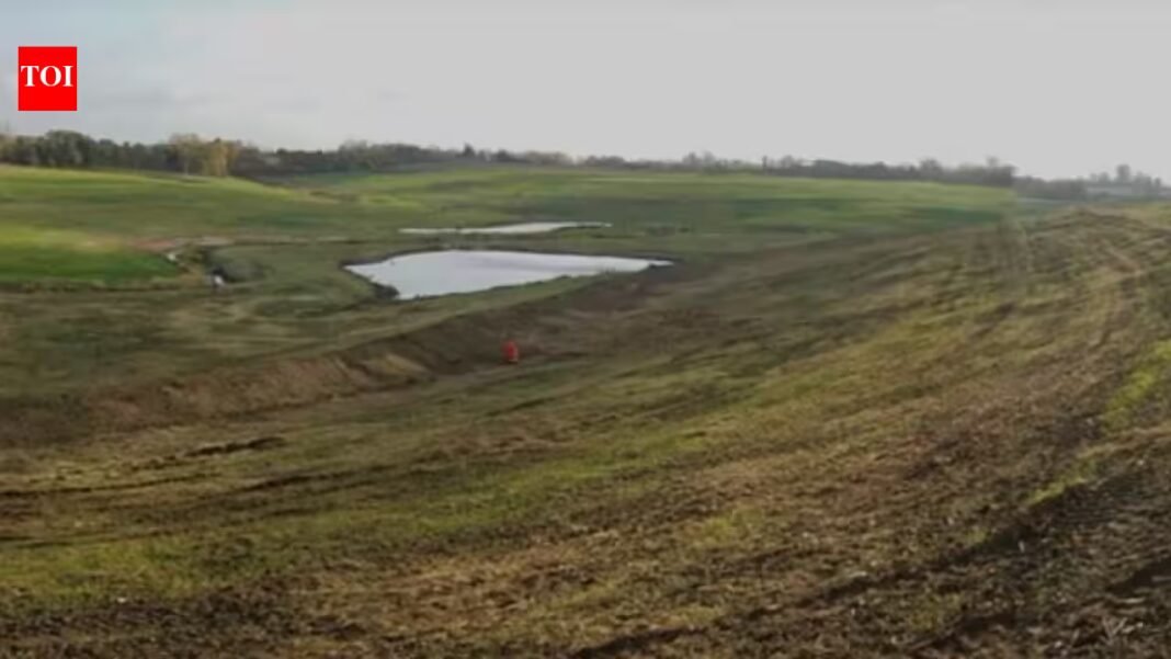 Iowa has begun a $4.9 million effort to reclaim 150 acres of abandoned coal mines, where dangerous embankments and acidic soils remain; the state says earlier work has already restored 7,195 acres Iowa has begun a $4.9 million effort to reclaim 150 acres of abandoned coal mines, where dangerous embankments and acidic soils remain; the state says earlier work has already restored 7,195 acres