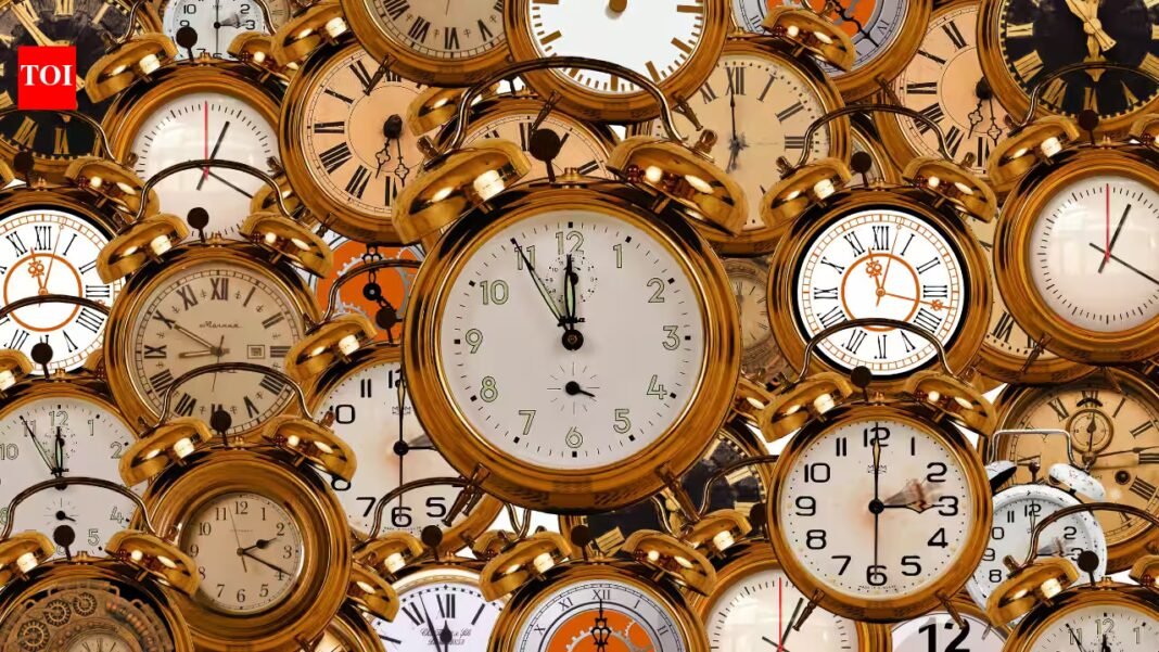 Clocks go back one hour this Sunday, November 1, as daylight saving time ends across most of the US; here is why the extra hour of sleep can still leave you feeling tired for days, and what sleep experts suggest doing about it Clocks go back one hour this Sunday, November 1, as daylight saving time ends across most of the US; here is why the extra hour of sleep can still leave you feeling tired for days, and what sleep experts suggest doing about it