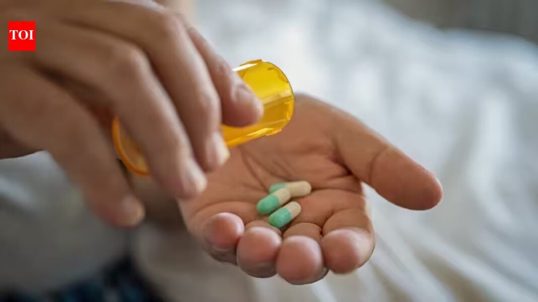In the 1960s, scientists studying the venom of a Brazilian pit viper found a compound that lowered blood pressure, and it led to captopril, one of the first widely used blood pressure pills, approved in the US in 1981 In the 1960s, scientists studying the venom of a Brazilian pit viper found a compound that lowered blood pressure, and it led to captopril, one of the first widely used blood pressure pills, approved in the US in 1981