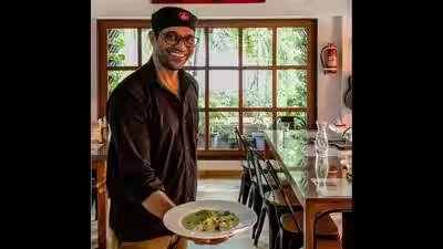 He ran away from home at 5 and spent years on Mumbai’s streets; after building a business, Amin Sheikh opened a cafe where about 15 young people, many once homeless, now have jobs and housing support He ran away from home at 5 and spent years on Mumbai’s streets; after building a business, Amin Sheikh opened a cafe where about 15 young people, many once homeless, now have jobs and housing support