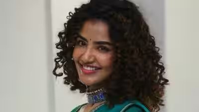 ‘Bison’ actress Anupama Parameswaran hits back at online trolls, says criticism is important only when it is healthy: ‘Why should I respond to people who deliberately post negative reviews?’ | Tamil Movie News ‘Bison’ actress Anupama Parameswaran hits back at online trolls, says criticism is important only when it is healthy: ‘Why should I respond to people who deliberately post negative reviews?’ | Tamil Movie News