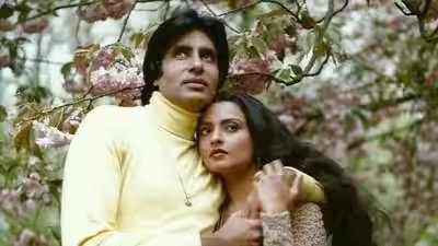 When Amitabh Bachchan slammed link-up rumours with Rekha and reports of her moving into his home Pratiksha: ‘Don’t throw unmitigated accusations, how many times have you seen us together?’ | When Amitabh Bachchan slammed link-up rumours with Rekha and reports of her moving into his home Pratiksha: ‘Don’t throw unmitigated accusations, how many times have you seen us together?’ |