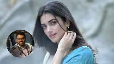 Captain Smit Machchhar: ‘Mr. Bachchan’ actress Bhagyashri Borse lauds Captain Smit Machchhar’s courage; writes, ‘India is proud of you sir’ | Telugu Movie News Captain Smit Machchhar: ‘Mr. Bachchan’ actress Bhagyashri Borse lauds Captain Smit Machchhar’s courage; writes, ‘India is proud of you sir’ | Telugu Movie News