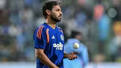 99 runs leaked in 2 T20Is! Bhuvneshwar Kumar gets a message from Morne Morkel | Cricket News 99 runs leaked in 2 T20Is! Bhuvneshwar Kumar gets a message from Morne Morkel | Cricket News