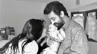 Kamal Haasan: ‘So proud of my legacy’: Akshara Haasan shares rare childhood pictures with parents Kamal Haasan and Sarika | Tamil Movie News Kamal Haasan: ‘So proud of my legacy’: Akshara Haasan shares rare childhood pictures with parents Kamal Haasan and Sarika | Tamil Movie News