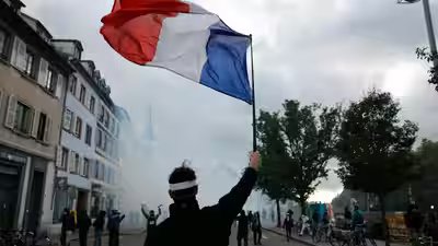 France’s economic woes: Debt nears 122% of GDP, growth forecast at just 0.4% France’s economic woes: Debt nears 122% of GDP, growth forecast at just 0.4%