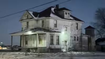 Plainfield Illinois House: In 2026, a house in Plainfield, Illinois went viral for flashing SOS signals; prompting theories that someone was signalling for help: The explanation was far less sinister Plainfield Illinois House: In 2026, a house in Plainfield, Illinois went viral for flashing SOS signals; prompting theories that someone was signalling for help: The explanation was far less sinister