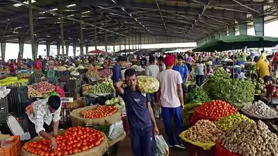 Retail inflation at almost 2-year high at 5.54% in September, driven by food prices surge Retail inflation at almost 2-year high at 5.54% in September, driven by food prices surge