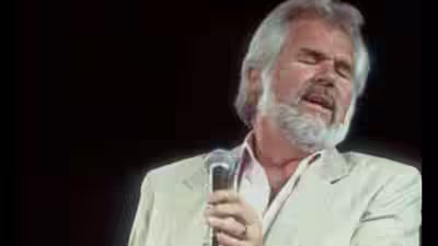 In 1983, Kenny Rogers purchased his Georgia estate and then spent 15 years turning it into Beaver Dam Farms | In 1983, Kenny Rogers purchased his Georgia estate and then spent 15 years turning it into Beaver Dam Farms |