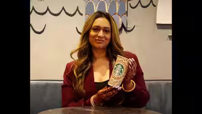 From brides’ hands to a Starbucks cup: Meet Manii Basran, the mehendi artist who turned her art into a viral sensation From brides’ hands to a Starbucks cup: Meet Manii Basran, the mehendi artist who turned her art into a viral sensation