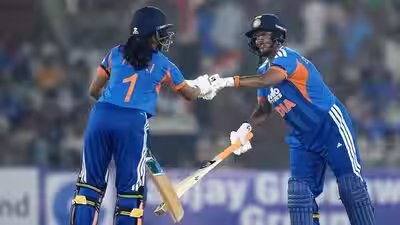 Deepti Sharma, debutant Niki Prasad rescue India after top-order collapse against Zimbabwe | Cricket News Deepti Sharma, debutant Niki Prasad rescue India after top-order collapse against Zimbabwe | Cricket News