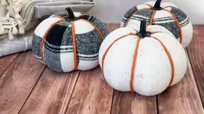 Diy Sock Pumpkins: DIY: Don’t throw away old socks turn them into cute decorative pumpkins with this easy craft idea Diy Sock Pumpkins: DIY: Don’t throw away old socks turn them into cute decorative pumpkins with this easy craft idea