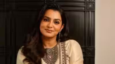 Parvathy Thiruvothu says she was ‘almost written off’ for speaking her mind; admits Malayalam audience kept her relevant; ‘It is almost like a sacred bond’ | Parvathy Thiruvothu says she was ‘almost written off’ for speaking her mind; admits Malayalam audience kept her relevant; ‘It is almost like a sacred bond’ |