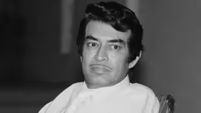Sanjeev Kumar did C-grade films as he was broke, lent Rs 96 lakhs to his friends, 5-6 lakhs to Shatrughan Sinha: ‘He suffered two heart attacks when he met Sulakshana Pandit’ | Sanjeev Kumar did C-grade films as he was broke, lent Rs 96 lakhs to his friends, 5-6 lakhs to Shatrughan Sinha: ‘He suffered two heart attacks when he met Sulakshana Pandit’ |